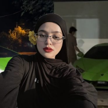 [VIDEO] MUA Bellaz Kongsi Keadaan Rumah Dinaiki Air, Suami Alih Lamborghini Redah Banjir