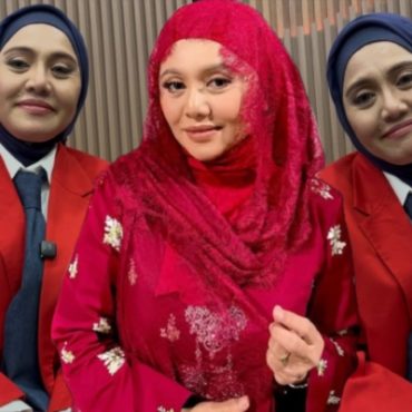 Raja Azura Iklan Cari Bekas Suami Di Akhbar, Mahu Selesai Tuntutan Nafkah Anak – ‘Datang Mahkamah & Buat Pengakuan’