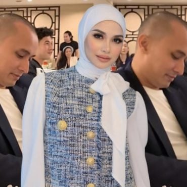 [VIDEO] Netizen Puji Suami Anzalna Nasir Tundukkan Pandangan Dari Lihat Model – ‘Dia Menghormati Isteri’