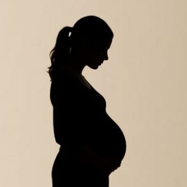 Wanita Akui Terlanjur, Cari Penjaga Untuk Bayi Dalam Kandungan – ‘Saya Tak Jual, Hanya Nak Bagi’
