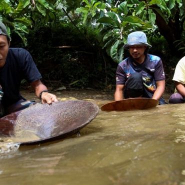 Bayar RM100 Setahun, Ini Syarat jadi Pendulang Emas Di Kelantan
