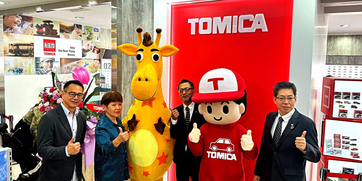 Tomica Brand Store Sulung Asia Tenggara Kini Rasmi Di Toys 'R' Us Suria KLCC