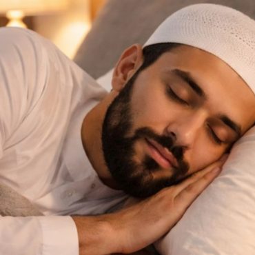 Letak Yasin Bawah Bantal Sebab Takut Gangguan Jin? Ini Penjelasan Hukum Yang Anda Perlu Tahu