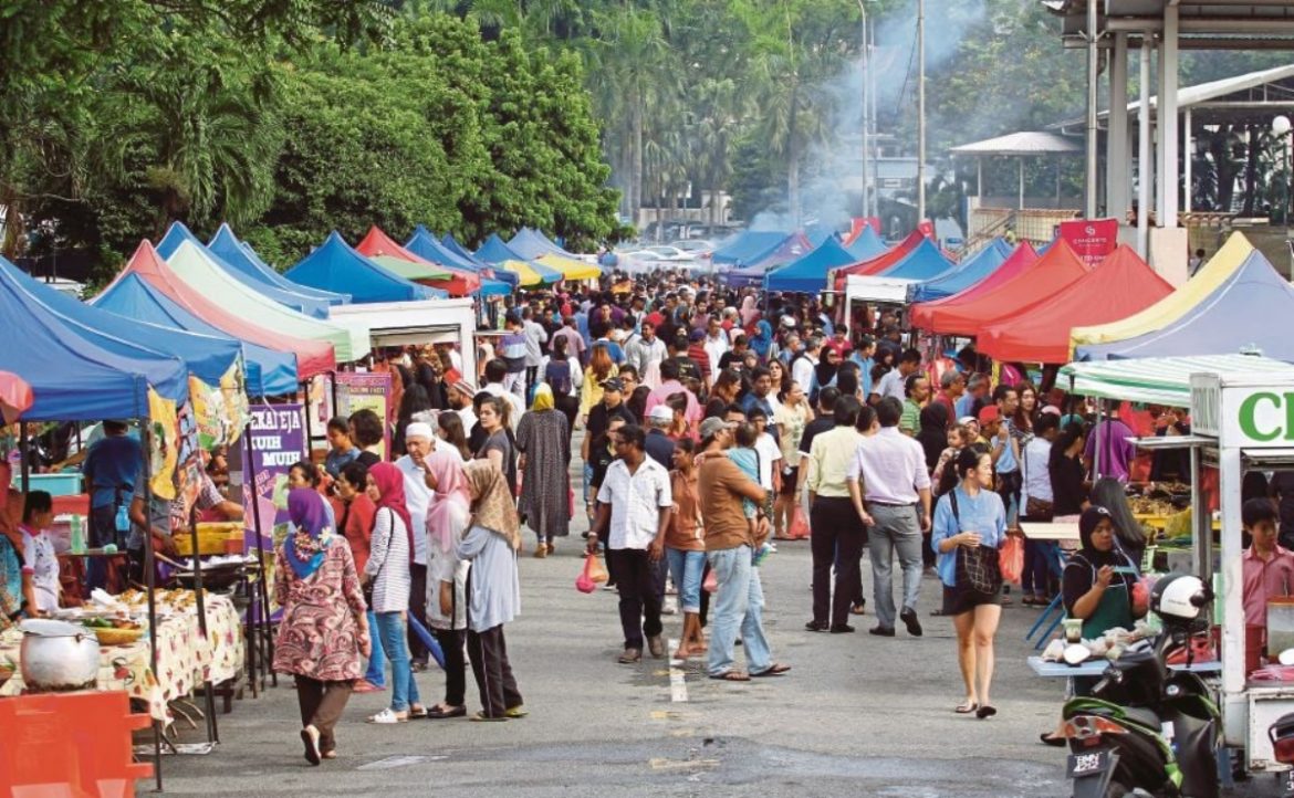 Lelaki Ini Tawarkan Modal RM2,000 Untuk Bazar Ramadhan Tapi Minta ROI 80% Diselar Netizen