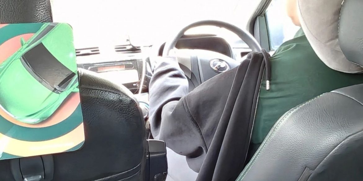 Disapa Mesra & Rasa Dihargai, Mat Saleh Ini Kagum Dengan Pemandu Grab Malaysia