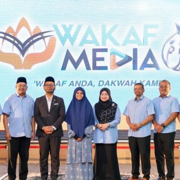 ‘Tak Pernah Berebut Hak Penjagaan Sebab Saya Memang Penjaga Mereka Dari Kecil’ – Abby Abadi
