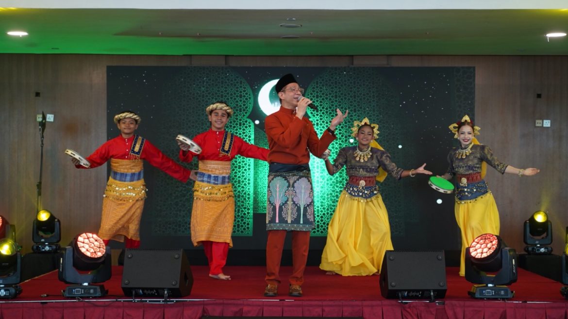 [VIDEO] ‘Gema Raya’ Taruhan Terbaharu Rayme Zainal, Gabung Elemen Arab & Timur Tengah – ‘Bukan Kejar Populariti, Ini Minat’