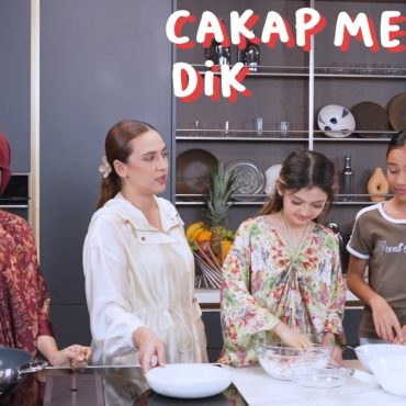 Gelagat Aaisyah & Aurora ‘Speaking’ Di Dapur ‘Anak Mama Masak Apa Tu?’ Curi Tumpuan, Diana Danielle Seloroh – ‘Cakap Melayu Dik’
