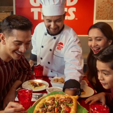Ini Bukan Pizza Biasa, Ini Level ‘Lebih-Lebih’! Siap Torch, Lebih Isi & Keju Melimpah