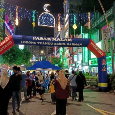 Modal Hanya RM10 Sehari, Ini Cara 'Peniaga Rambo' Boleh Niaga Secara Sah Di Jalan TAR Sepanjang Ramadan