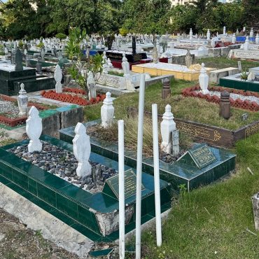 Raya Tak Lengkap Tanpa Ziarah Kubur Pagi Syawal