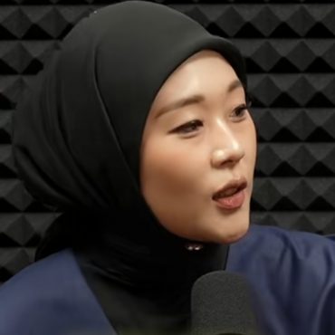 Maryam Durian Kimchi Beri RM100,000 Kepada Individu Jaga Anjing Kesayangannya