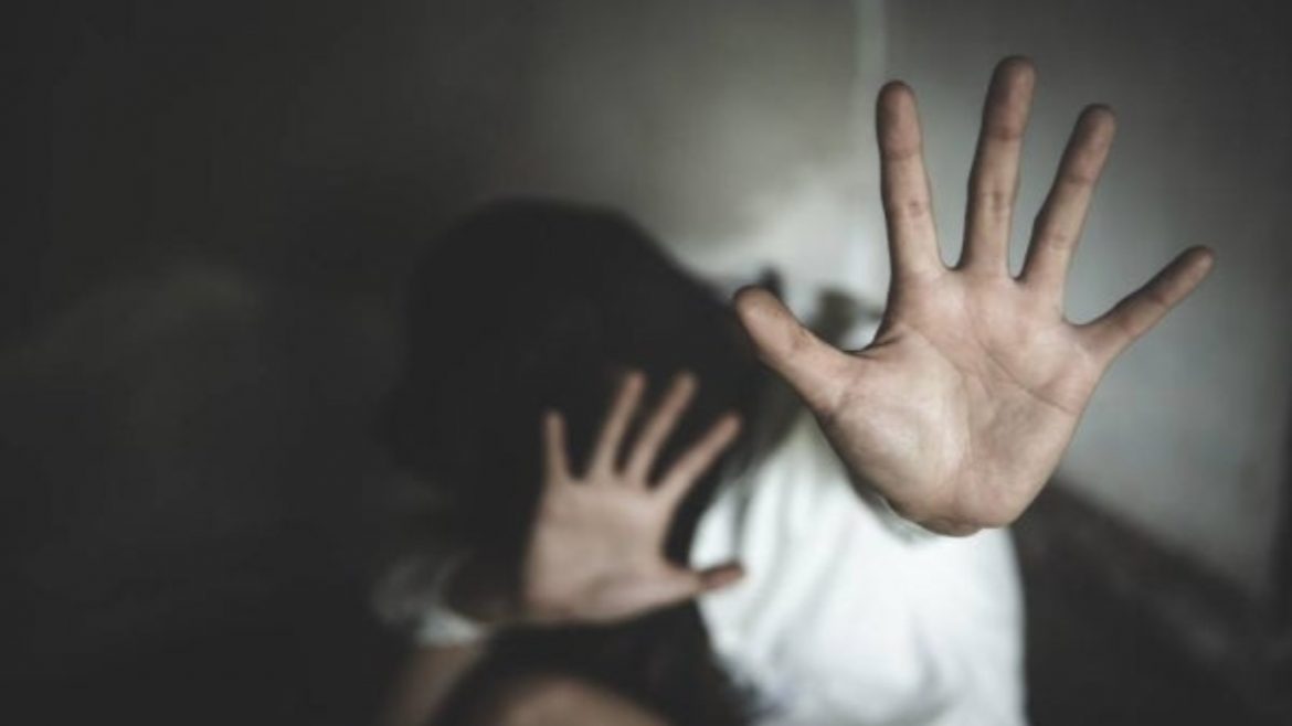 Tular Video Pemandu Teksi C*bul Penumpang, Polis Temui ‘Ubat Kuat’ & Alat Kontraseptif Dalam Kereta