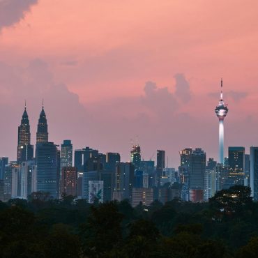 Tinggalkan Singapura Selepas 10 Tahun, Pasangan India Ini Akui Malaysia Lebih Baik Untuk Kehidupan Berkeluarga