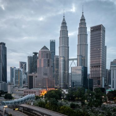 Individu Bergaji RM13,000 Tinggal Di KL Dakwa Masih Tak Cukup Undang Pertikaian