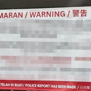 Ramai Simpati Lihat Pemilik Rumah Baharu Terpaksa Letak 'Banner' Susulan Ah Long Simbah Cat