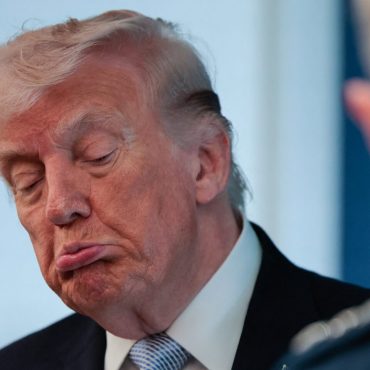 Lagi Beberapa Jam 'Deadline', Trump Buat 'U-Turn'