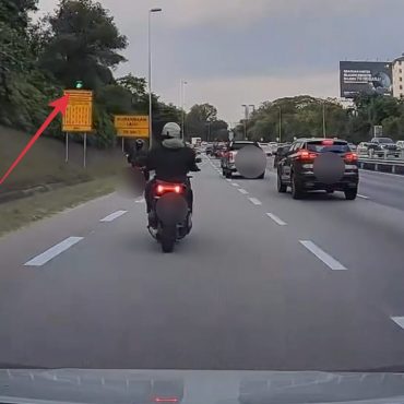 'Nampak Tak Bijak' - Rider Halang Kereta Di Laluan 'Smart Lane' Sewaktu Diaktifkan Undang Kemarahan Ramai