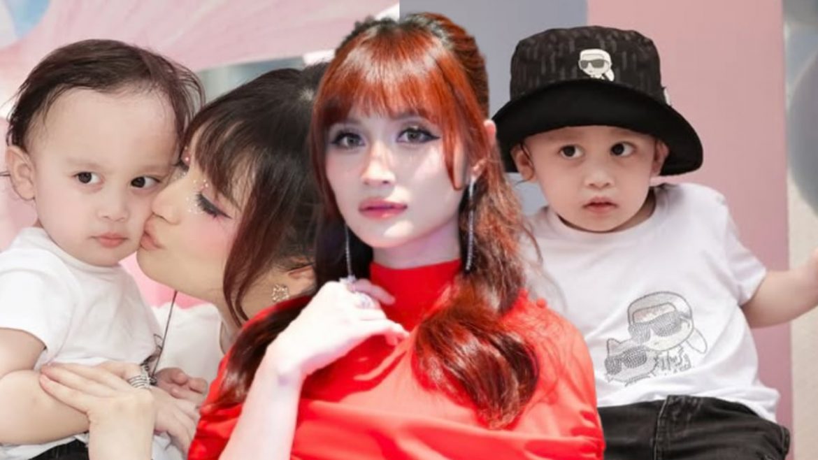 Ayda Jebat Teruja Tengok Perkembangan Aali Mateen Selepas Lebih Sebulan Praktik ‘No Screen Time’ – ‘Nak Nangis Tengok Dia Sekarang..’