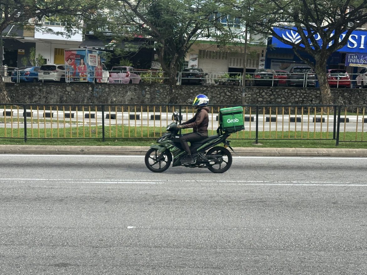 Netizen Tanya Tip RM2 Tu 'Hina' Ke? Geng Rider Jawab Jujur