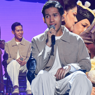Selepas 30 Minit Muncul Atas Pentas, Anak Amyza Aznan Dilamar Komposer Untuk Ada Lagu Sendiri