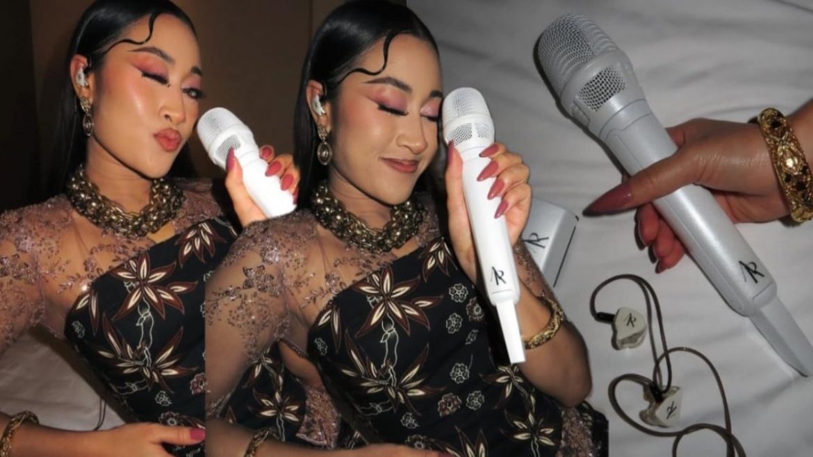 ‘Reward Diri Sendiri Dengan Mic Custom-Made Selepas 8 Tahun Dalam Industri’ – Aisha Retno