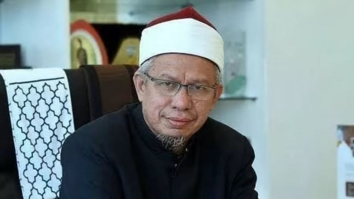 Elfira Loy Pujuk Kanak-Kanak Kening Bersambung, Akui Faham Situasi Diejek – ‘Saya Buat Tak Tahu Sampai Jadi Signature’