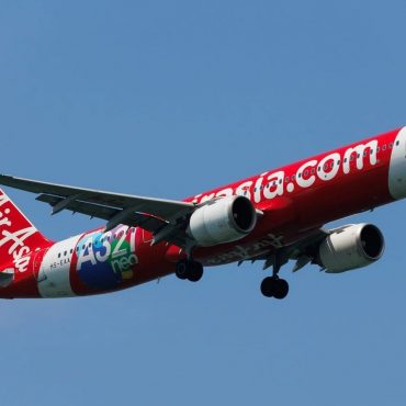 Isu Diarah Keluar Pesawat: AirAsia Tampil Mohon Maaf, Perkenal SOP Baharu Mesra OKU