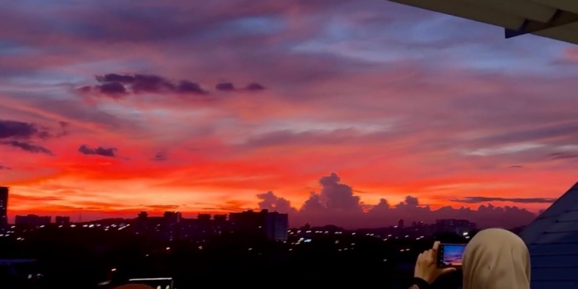 Sering Dianggap Stesen Biasa, Keindahan ‘Sunset’ Di MRT Kajang Kini Curi Tumpuan National Geographic