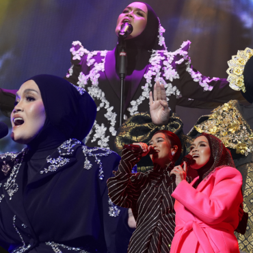 40 Tahun Berkarya, Aishah Buktikan Aura Legenda Belum Pudar! Vokal Masih ‘Bertaring’