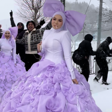 Aina Abdul Perjelas Sebab Terbang Ke Jepun Untuk Shoot MV – ‘Cara Saya Hiburkan Diri, Bercuti Sambil Bekerja’