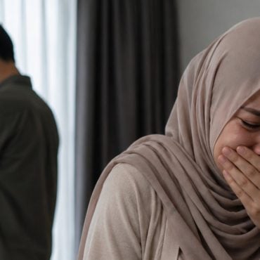 Wanita Dedah Suami Curang Dengan ‘Office Wife’ – ‘Perempuan Tu Mengaku Gugurkan Anak Hasil Zina’