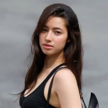 ‘Selagi Mok & Pok Sihat, Mek Yun Akan Terus Bawa Mereka Melihat Dunia’