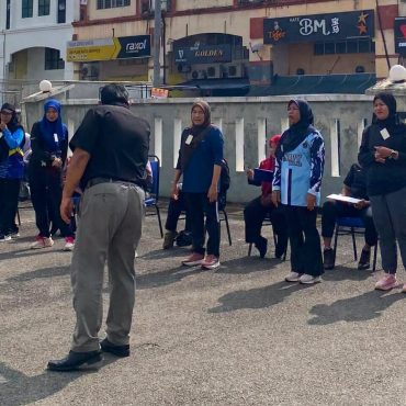 Daripada 162 Calon, Hanya 16 Bekas Tentera Wanita Dipilih Jadi Warden MRSM