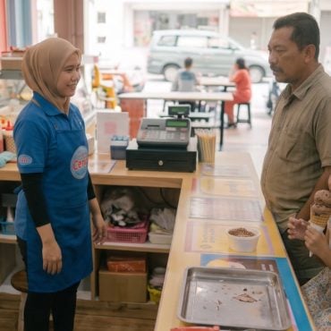[VIDEO] ‘Sudah Lima Bulan Call & Text Andre Tapi Tak Jawab, Mummy Rindu’ – Amyza Aznan