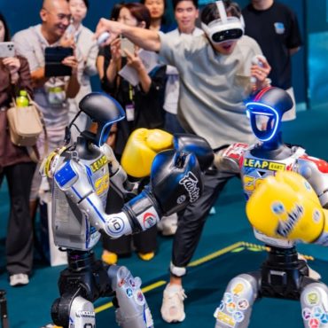 Ingat Kena AI Bertarung, Robot SCL Ini Rupanya Dipandu Manusia Secara ‘Real-Time’!