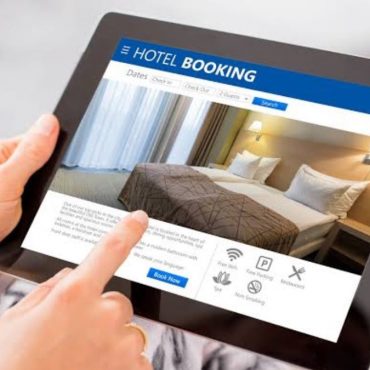 Jangan Terus Booking Hotel! Ini 4 Perkara Wajib Semak Sebelum Buat Bayaran