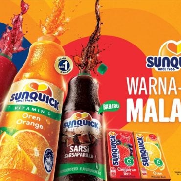 Siapa Lalu Memang Akan Toleh! Billboard Sunquick Ini Jadi Tumpuan Ramai