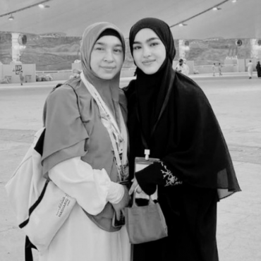 Ibu Elfira Loy Meninggal Dunia