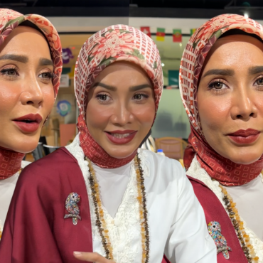 ‘Allah Belum Kurniakan Saya Zuriat Supaya Dapat Buat Pahala Dengan Orang Sekeliling’ – Siti Elizad