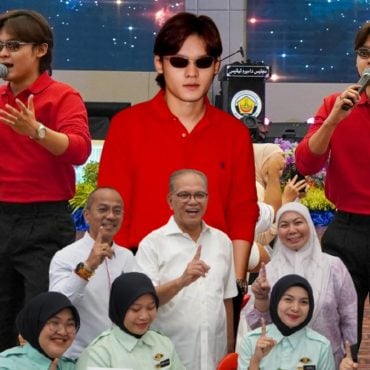 Baru 20 Tahun Tapi Cara Bercakap Dipuji, Zaki Yamani Pilih Jaga Adab