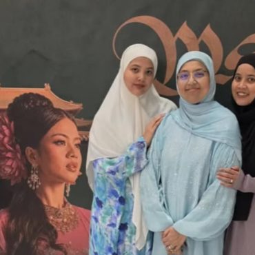Ibu Bapa & Adik Hadir Ke Pementasan Teater Aliff Aziz – ‘Penyokong Kuat Dalam Susah & Senang’