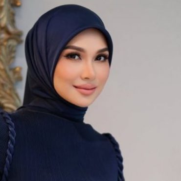 Anzalna Nasir Tak Pilih Kawan Ikut Status, Akui Lebih Utamakan Keikhlasan – ‘Bagi Saya Semua Orang Sama’