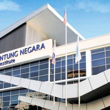 Jenazah Tun Dr Siti Hasmah Dibawa Pulang Ke Kediaman Di The Mines
