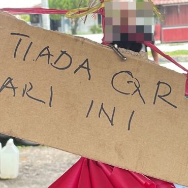 'Ramai Sangat Menipu, Edit Resit' - Mak Cik Jual Kuih Serik Tawar Pembayaran QR Lagi