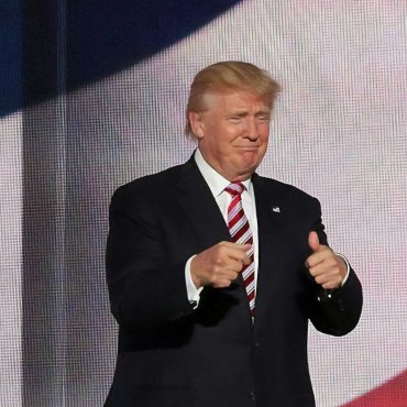 Pernah 'Kencing' Rakyat AS Dengan Manifesto Sama, Kali ini Trump Janji Bagi AS$5,000 Kepada Setiap Warganegara